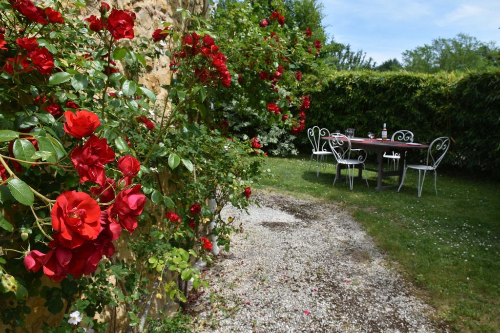 3 gites à la campagne - Bergerac à 5mn - Domaine de Bellevue Cottage Lembras Esterno foto